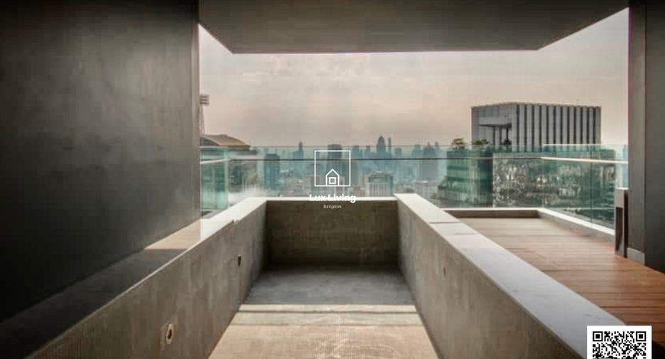 À louer et à vendre 3 chambres condo à Khlong Toei, Bangkok