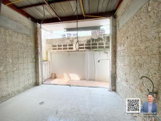 For sale 4 bedrooms townhouse in Yan Nawa, Bangkok
