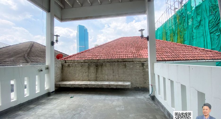 Reihenhaus zum Kauf mit 4 Zimmer in Yan Nawa, Bangkok