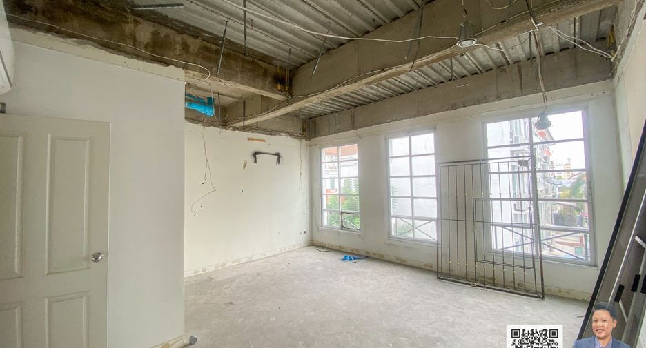 Reihenhaus zum Kauf mit 4 Zimmer in Yan Nawa, Bangkok