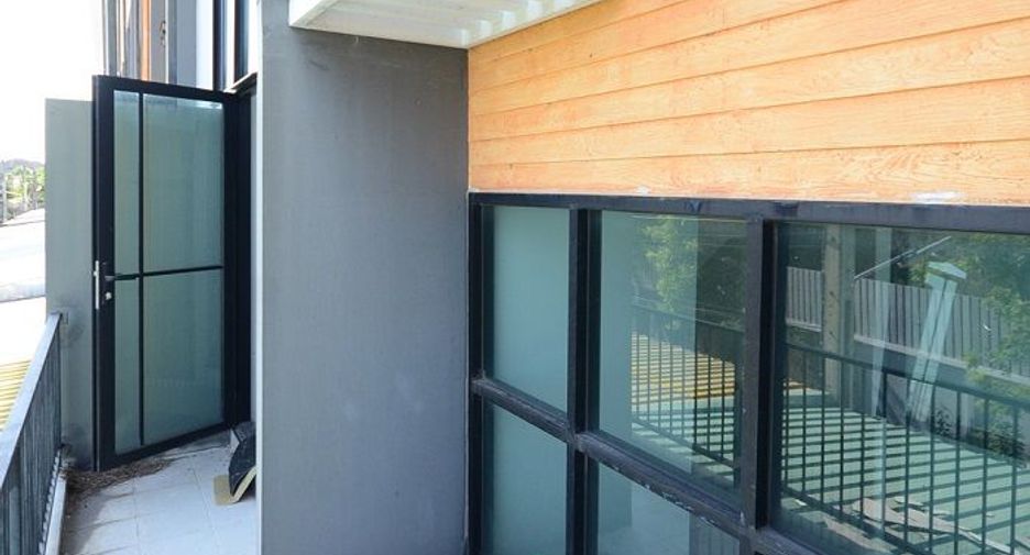 For sale 3 bedrooms townhouse in Bueng Kum, Bangkok