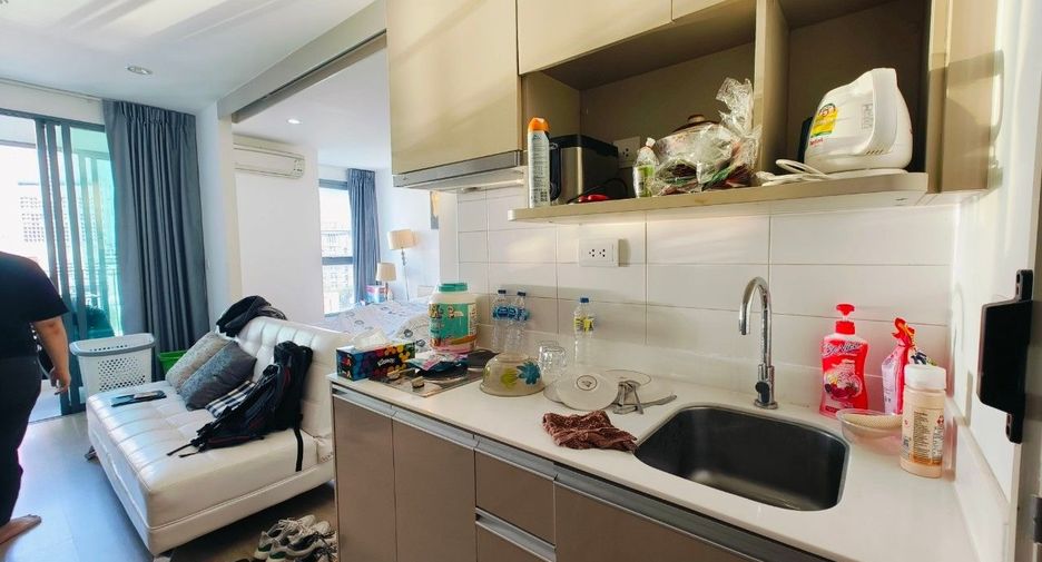 Wohnung zum Kauf mit 1 Zimmer in Bang Rak, Bangkok