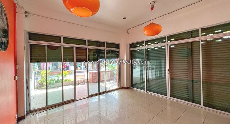 For sale 3 ベッドルーム retail Space in Sattahip, Chonburi