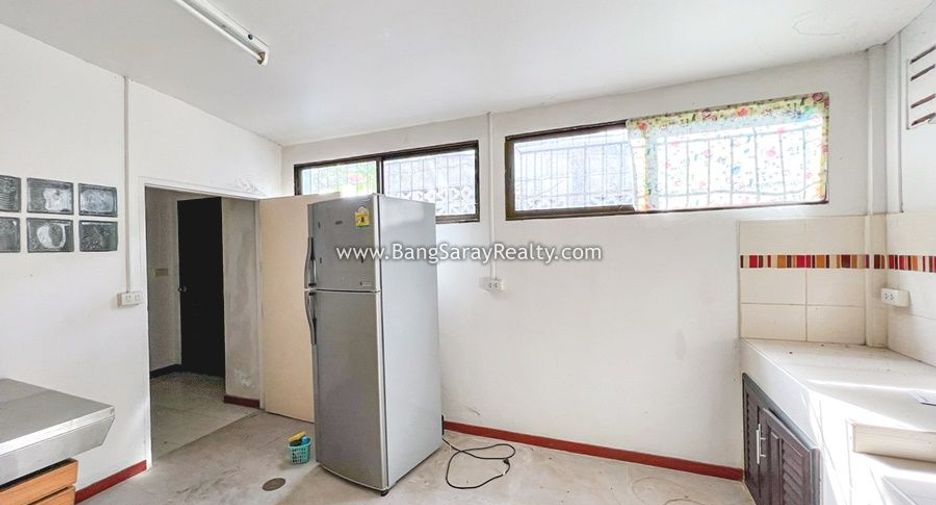 For sale 3 ベッドルーム retail Space in Sattahip, Chonburi