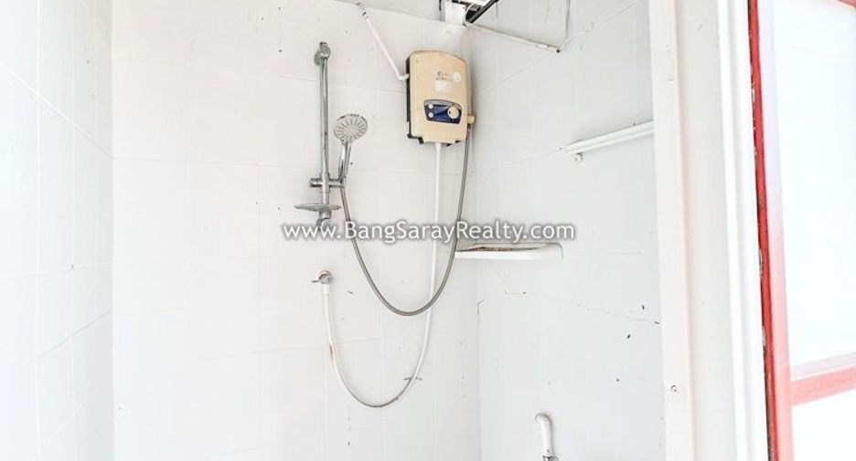 For sale 3 ベッドルーム retail Space in Sattahip, Chonburi