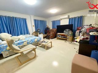 For sale 4 Beds house in Bang Khae, Bangkok