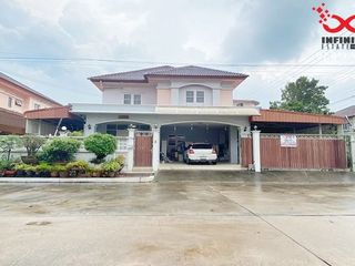 For sale 4 Beds house in Bang Khae, Bangkok