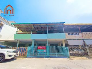 For sale 3 Beds townhouse in Mueang Nakhon Sawan, Nakhon Sawan