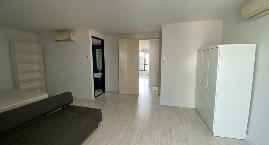 For rent and for sale 1 bed condo in Bang Na, Bangkok