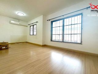 For sale 3 bed townhouse in Khlong Luang, Pathum Thani