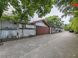 For sale land in Phra Khanong, Bangkok