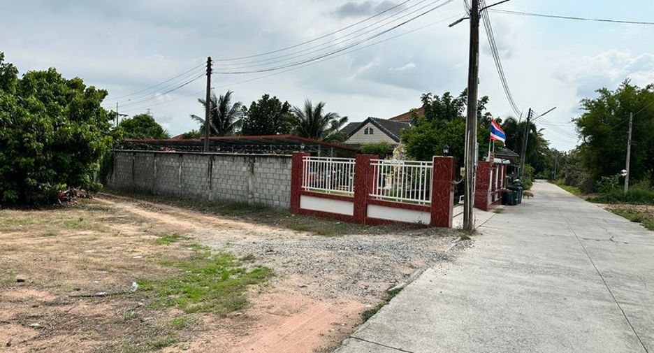 Terreno en venta en Si Racha, Chonburi