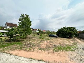 Terreno en venta en Si Racha, Chonburi