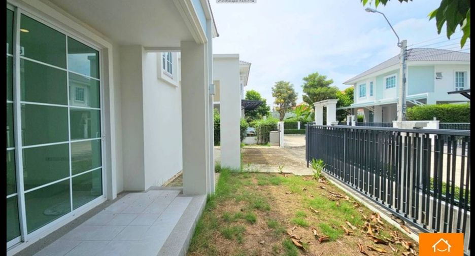 Casa en venta de 4 habitaciones en Bang Khen, Bangkok