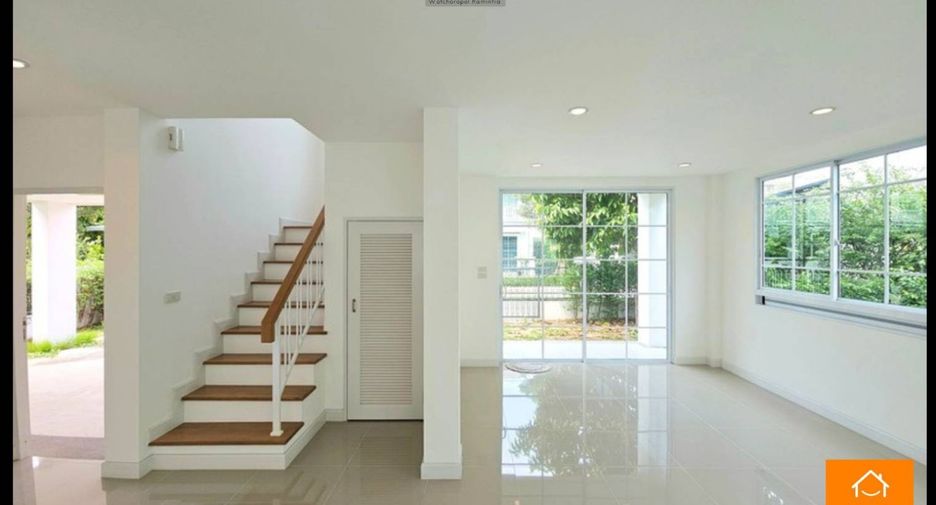 Casa en venta de 4 habitaciones en Bang Khen, Bangkok