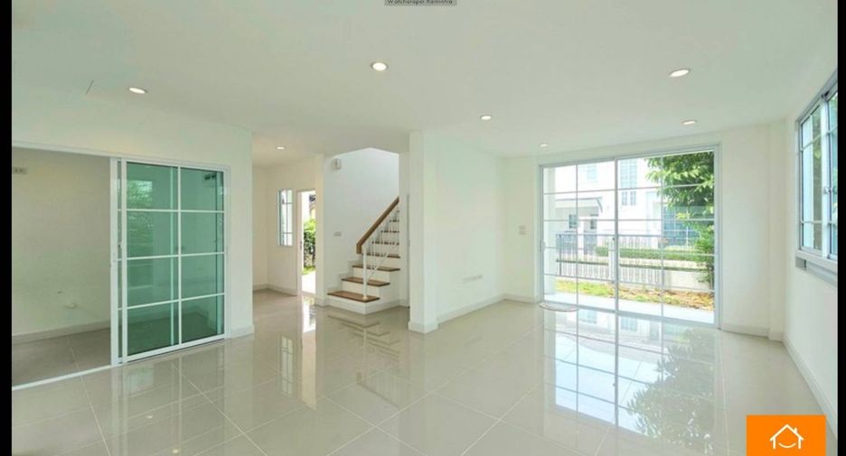 Casa en venta de 4 habitaciones en Bang Khen, Bangkok