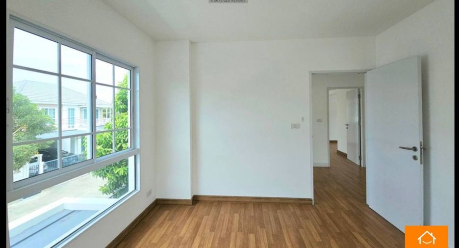 Casa en venta de 4 habitaciones en Bang Khen, Bangkok
