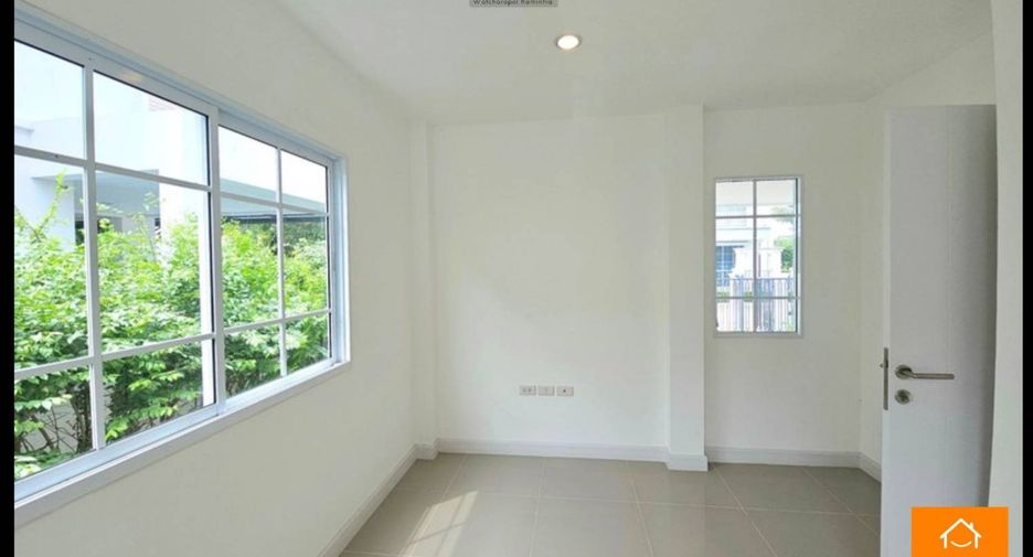 Casa en venta de 4 habitaciones en Bang Khen, Bangkok