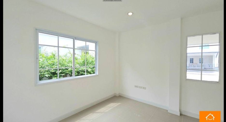Casa en venta de 4 habitaciones en Bang Khen, Bangkok