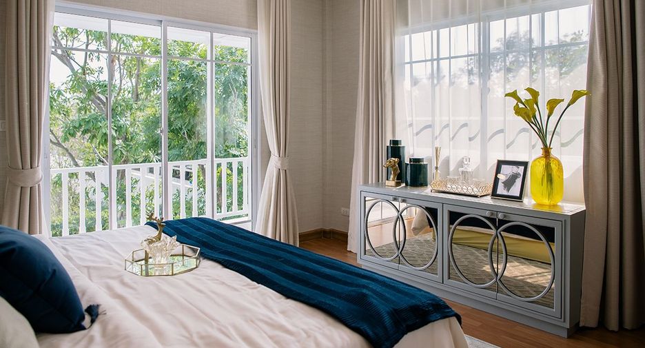 Casa en venta de 4 habitaciones en Bang Khen, Bangkok