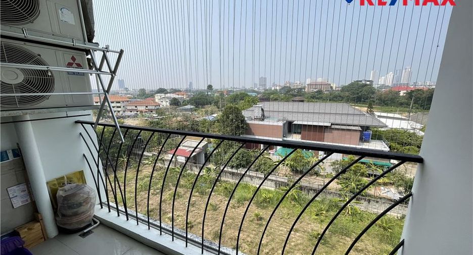 For sale 1 bed condo in Bang Lamung, Chonburi