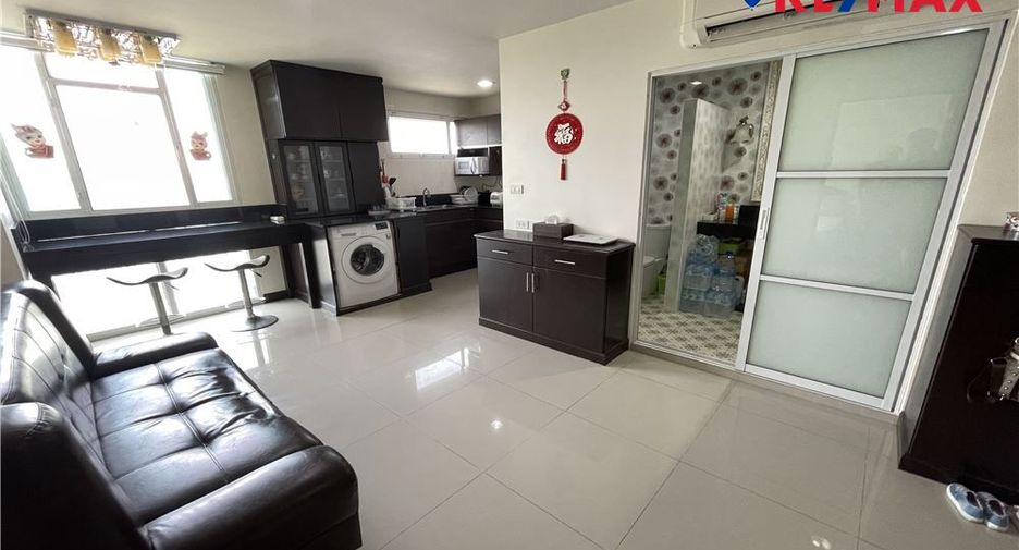 For sale 1 bed condo in Bang Lamung, Chonburi