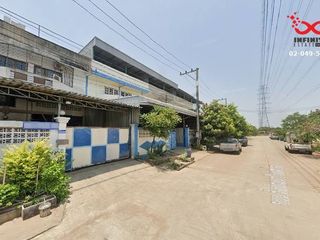 For sale 3 Beds warehouse in Mueang Samut Sakhon, Samut Sakhon