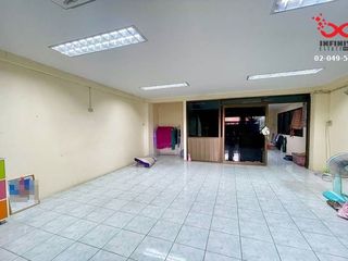 For sale 3 Beds warehouse in Mueang Samut Sakhon, Samut Sakhon