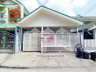 Продажа 4 спальни таунхаус в Khlong Luang, Патумтани
