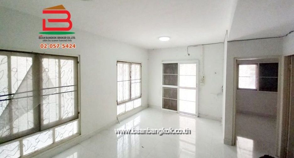 Reihenhaus zum Kauf mit 4 Zimmer in Khlong Luang, Pathum Thani