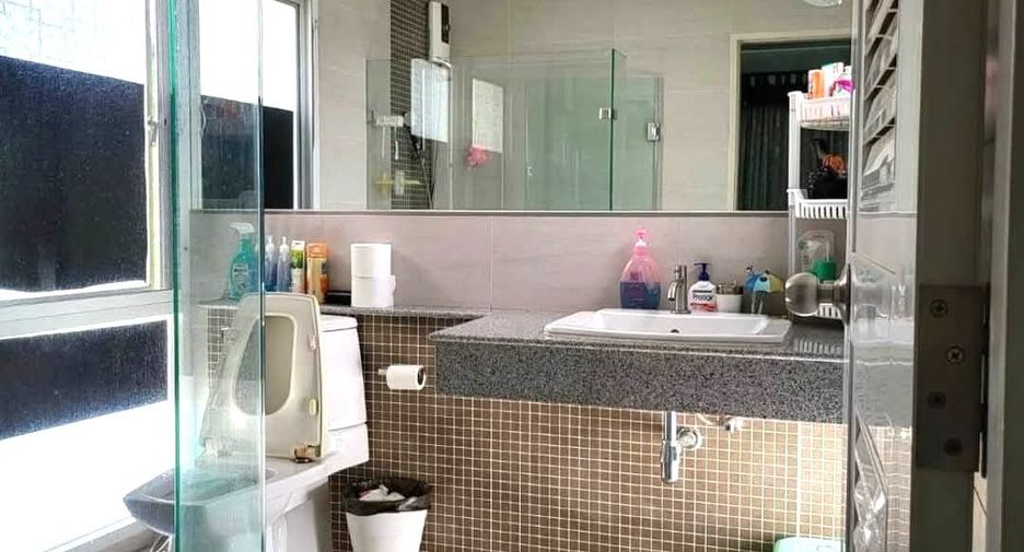 For rent 3 bedrooms house in Lat Krabang, Bangkok