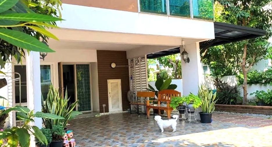 For rent 3 bedrooms house in Lat Krabang, Bangkok