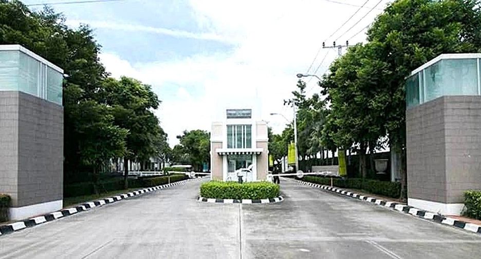 For rent 3 bedrooms house in Lat Krabang, Bangkok
