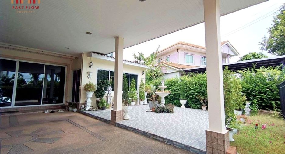 For sale 4 bedrooms house in Mueang Pathum Thani, Pathum Thani