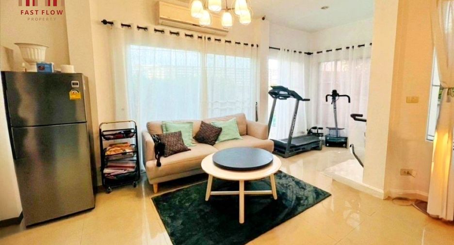 For sale 4 bedrooms house in Mueang Pathum Thani, Pathum Thani