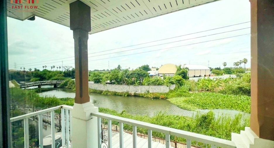 For sale 4 bedrooms house in Mueang Pathum Thani, Pathum Thani