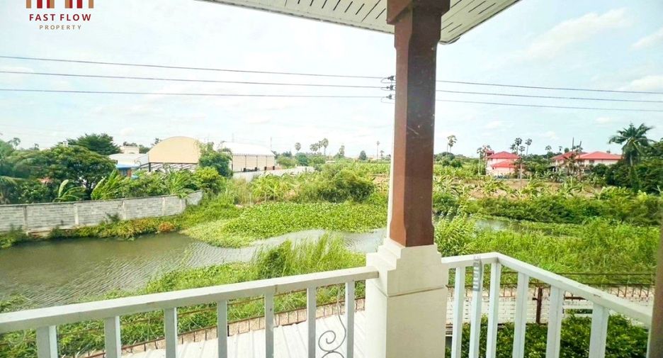For sale 4 bedrooms house in Mueang Pathum Thani, Pathum Thani
