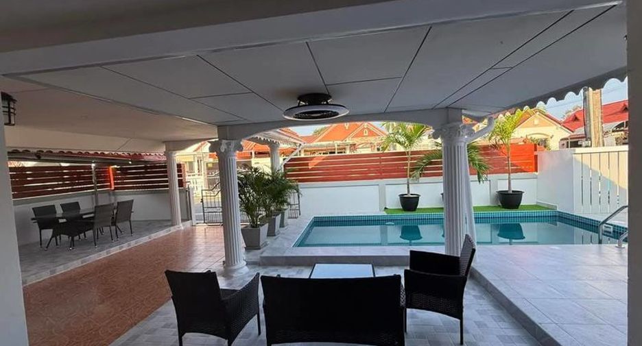 À vendre 4 chambres villa à Bang Lamung, Chonburi