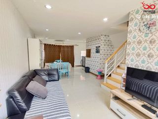 For sale 3 bed townhouse in Mueang Nakhon Pathom, Nakhon Pathom