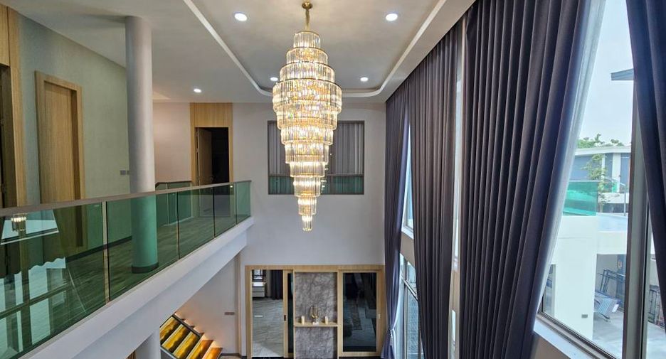 À vendre 4 chambres villa à Bang Lamung, Chonburi