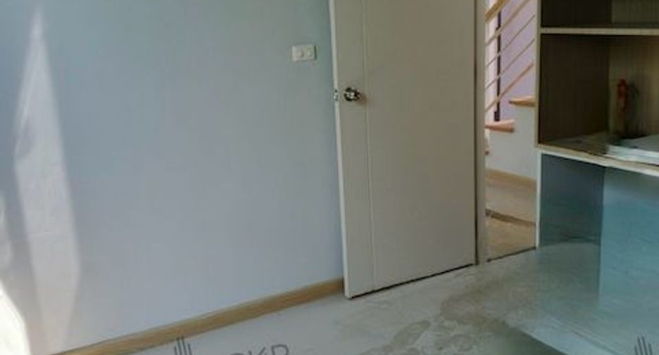Haus zum Kauf mit 5 Zimmer in Mueang Samut Sakhon, Samut Sakhon