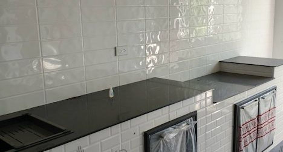 Haus zum Kauf mit 5 Zimmer in Mueang Samut Sakhon, Samut Sakhon