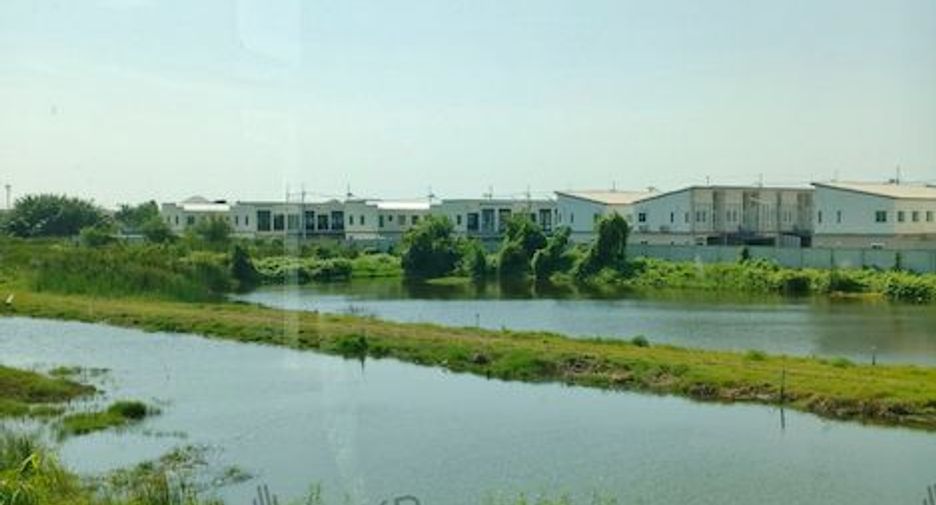 Haus zum Kauf mit 5 Zimmer in Mueang Samut Sakhon, Samut Sakhon