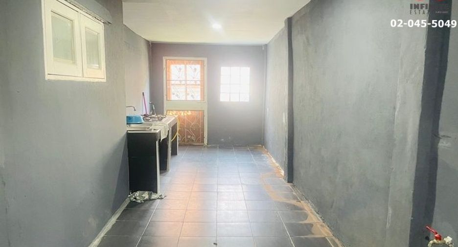 For rent そして for sale 4 Beds house in Lam Luk Ka, Pathum Thani