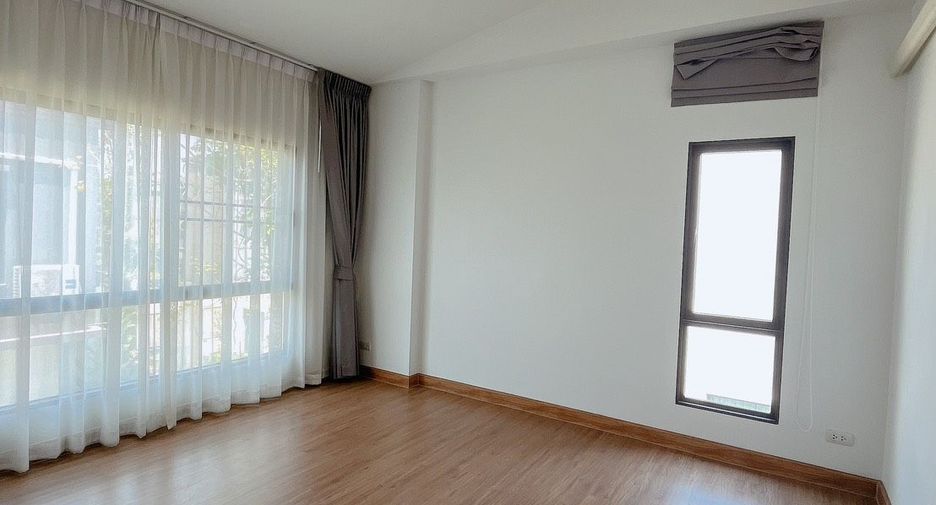 出售 3 卧室 独立屋 在 Bang Sao Thong, Samut Prakan