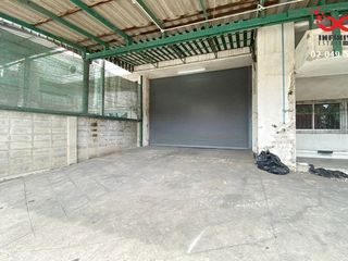 For sale 8 Beds warehouse in Sam Phran, Nakhon Pathom