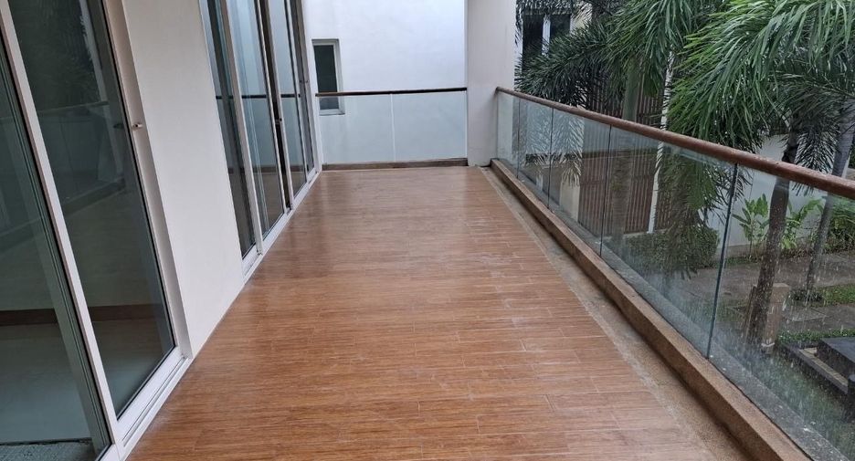 For sale 2 bed condo in Mueang Krabi, Krabi