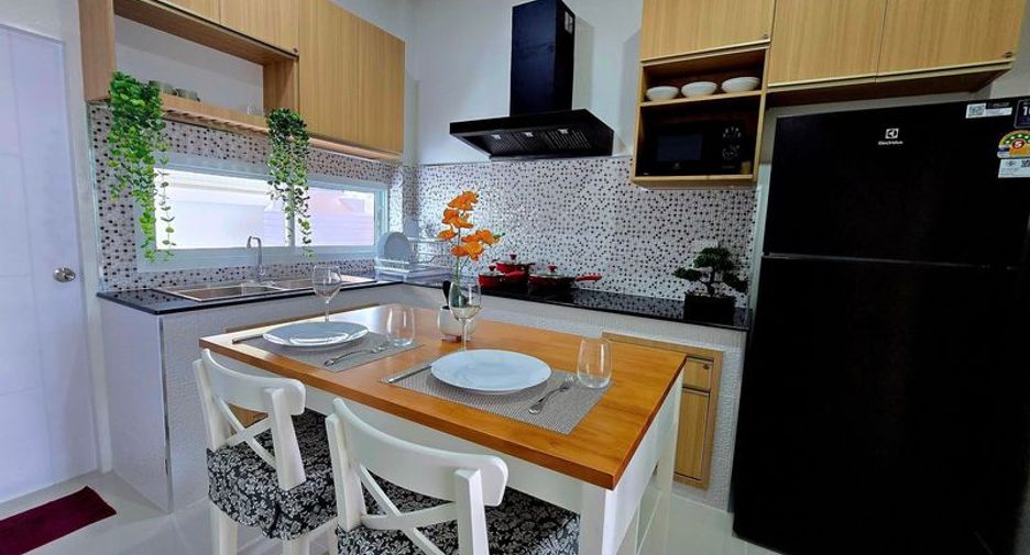 For rent 3 bedrooms villa in Bang Lamung, Chonburi