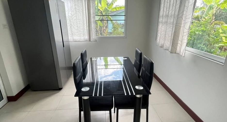 For rent 3 bedrooms house in Saraphi, Chiang Mai