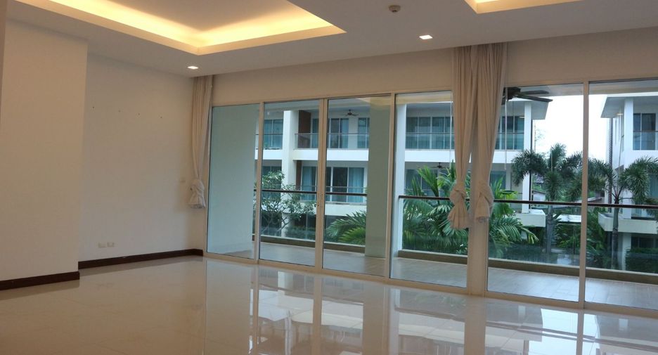 For sale 3 bed condo in Mueang Krabi, Krabi
